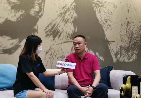 恒达木业董事长陈国良接受腾讯家居红木频道专访 恒达木业董事长陈国良接受腾讯家居红木频道专访